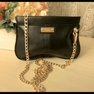 Chloe magnetic pouch